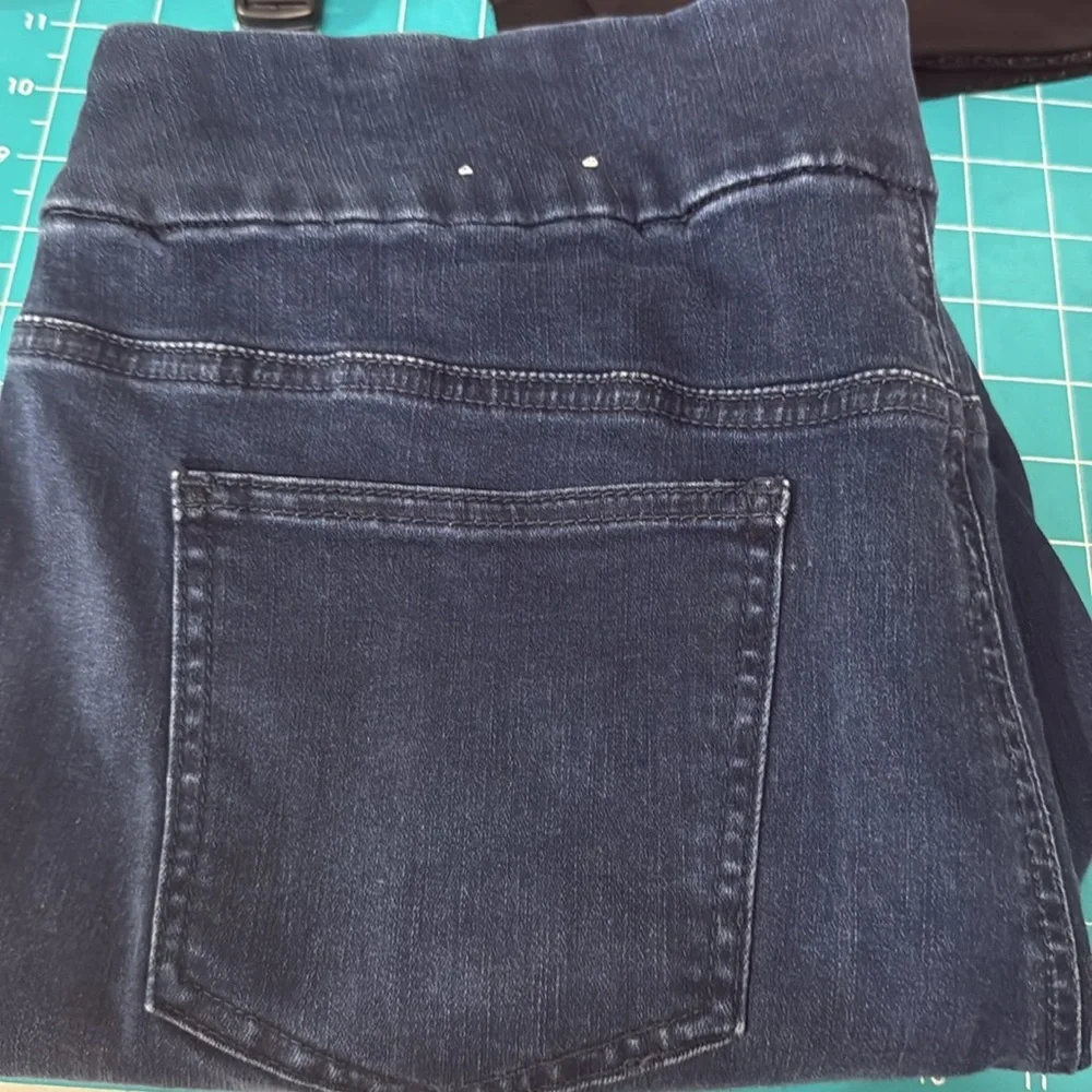 Chicos Dark Wash Perfect Stretch Pull On Jegging Skinny Jeans Chicos Size 2(14) - Picture 11 of 11